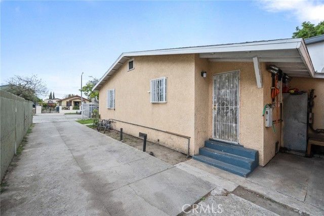 213 E 87th Pl, Los Angeles, CA 90003