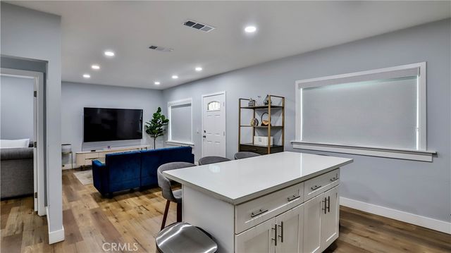 408 S Flower Street, Santa Ana, CA 92703