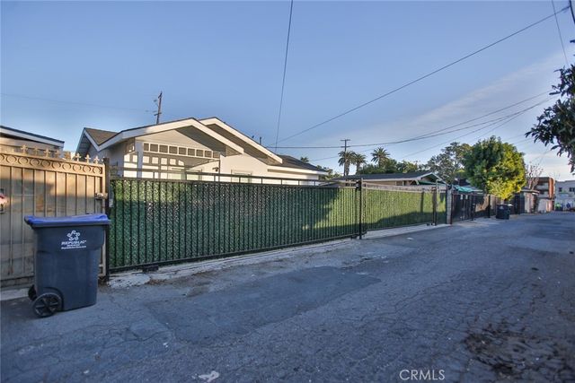 408 S Flower Street, Santa Ana, CA 92703