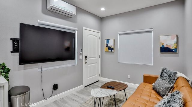 408 S Flower Street, Santa Ana, CA 92703