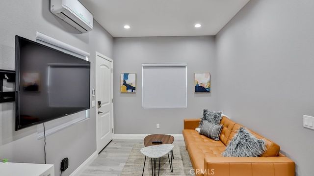 408 S Flower Street, Santa Ana, CA 92703