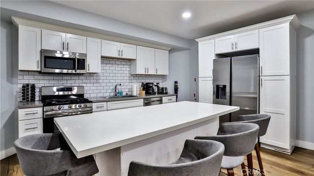 408 S Flower Street, Santa Ana, CA 92703