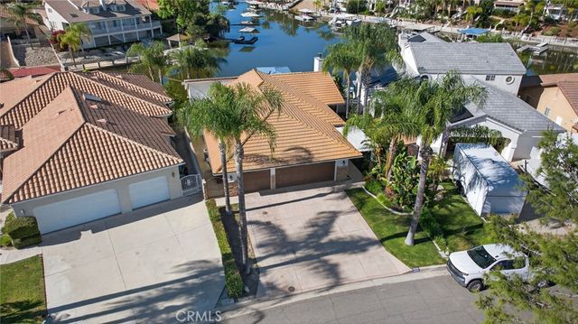 30251 Swan Point, Canyon Lake, CA 92587