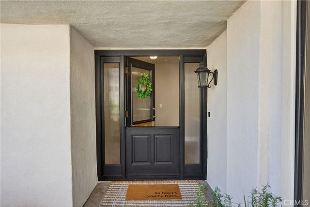 30251 Swan Point, Canyon Lake, CA 92587
