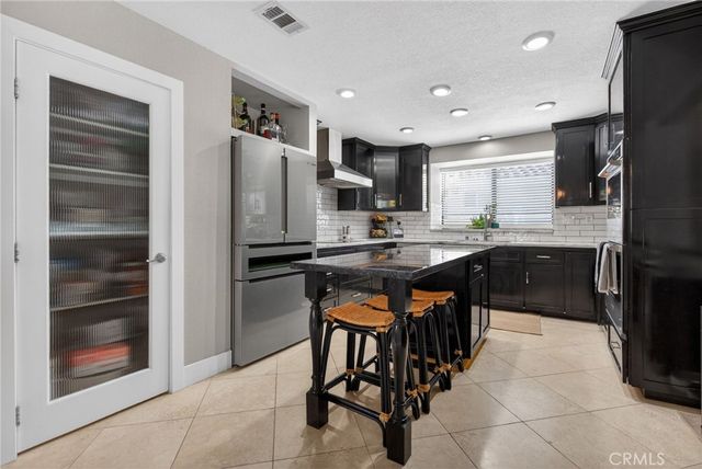 30251 Swan Point, Canyon Lake, CA 92587