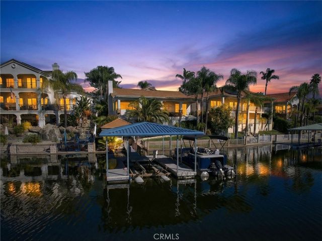 30251 Swan Point, Canyon Lake, CA 92587