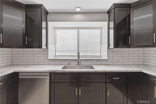 30251 Swan Point, Canyon Lake, CA 92587