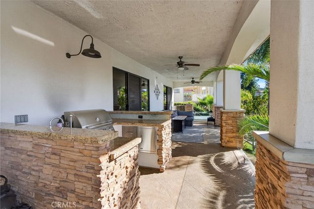 30251 Swan Point, Canyon Lake, CA 92587