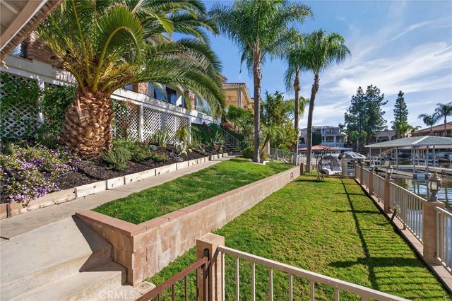 30251 Swan Point, Canyon Lake, CA 92587