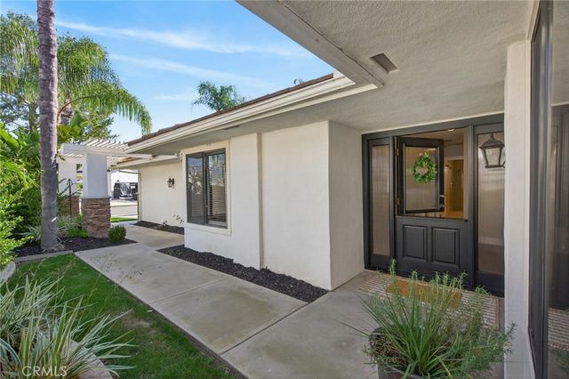 30251 Swan Point, Canyon Lake, CA 92587