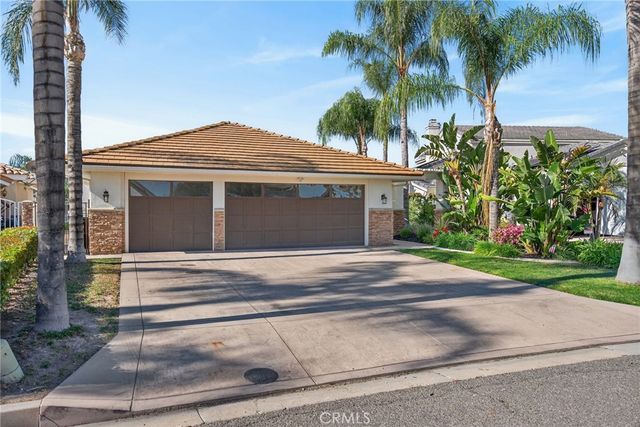 30251 Swan Point, Canyon Lake, CA 92587
