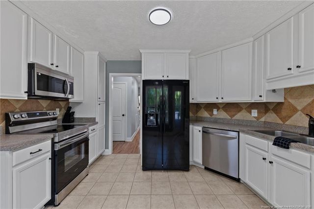 112 Smokey Mountain Drive, Raeford, NC 28376