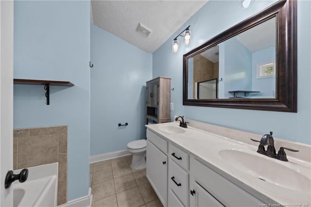 112 Smokey Mountain Drive, Raeford, NC 28376