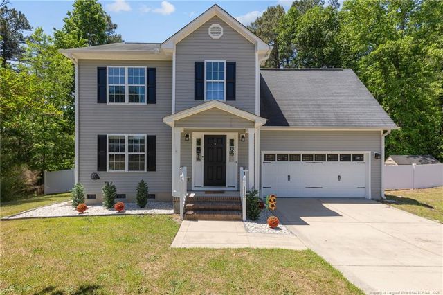 112 Smokey Mountain Drive, Raeford, NC 28376