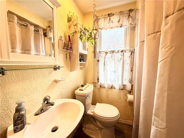 116 Schley Ave, Ingram, PA 15205