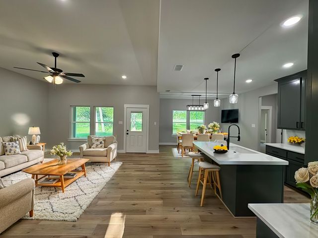 156 PVT RD 7928, Wills Point, TX 75169