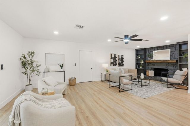 17002 PAULA LANE, Lutz, FL 33558