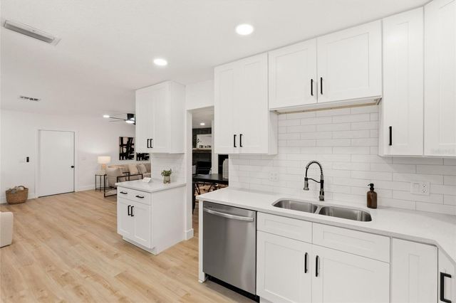 17002 PAULA LANE, Lutz, FL 33558