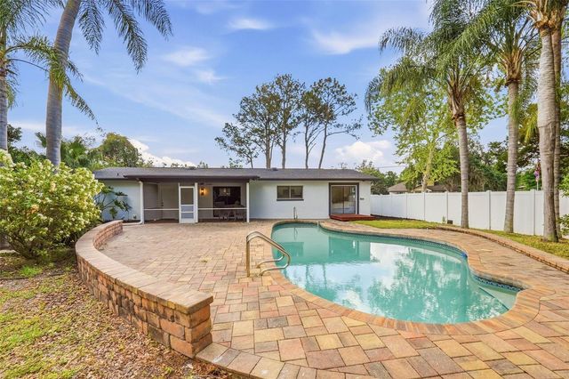 17002 PAULA LANE, Lutz, FL 33558