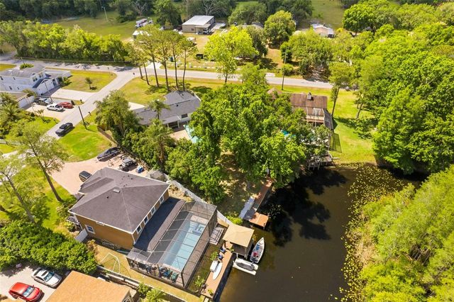 17002 PAULA LANE, Lutz, FL 33558
