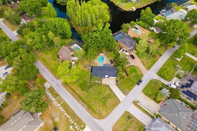 17002 PAULA LANE, Lutz, FL 33558