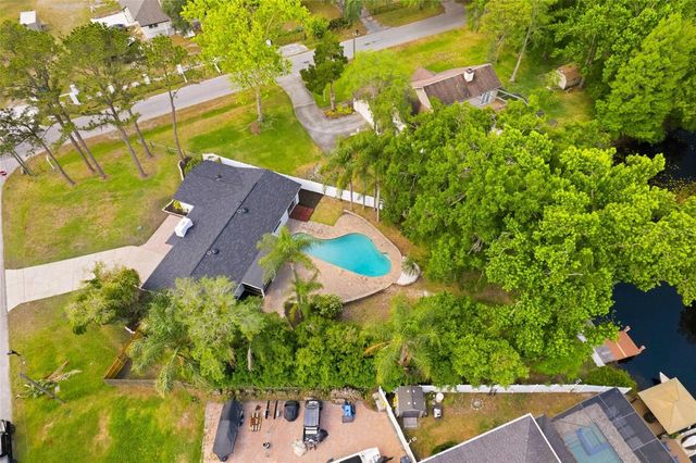 17002 PAULA LANE, Lutz, FL 33558