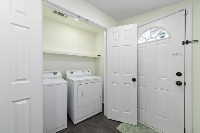 1302 56th Street, Galveston, TX 77551