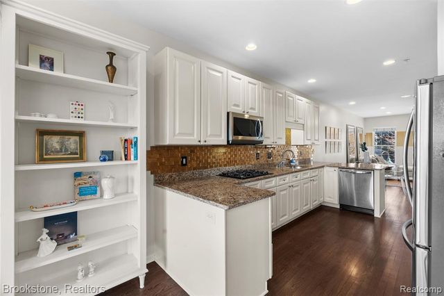 512 Graten Street, Birmingham, MI 48009