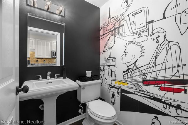 512 Graten Street, Birmingham, MI 48009