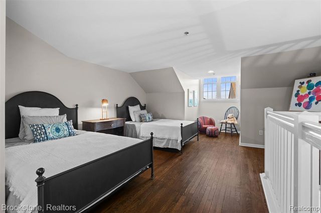 512 Graten Street, Birmingham, MI 48009