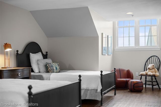 512 Graten Street, Birmingham, MI 48009