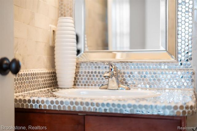 512 Graten Street, Birmingham, MI 48009