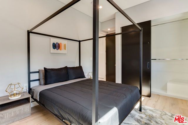 18015 Martha Street, Encino (los Angeles), CA 91316