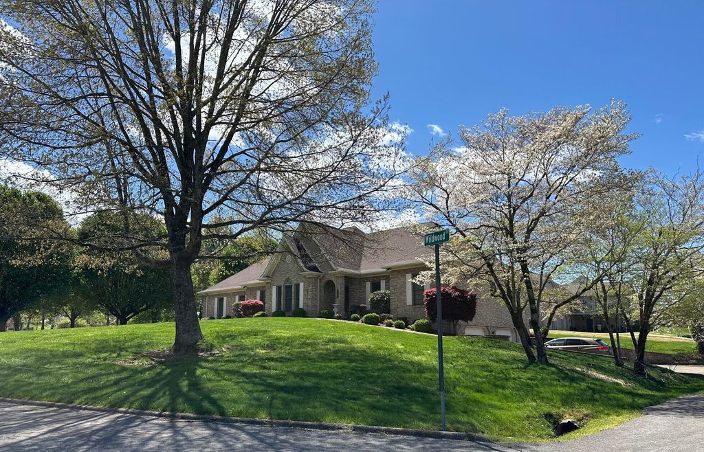 101 Wildwood Drive, Somerset, KY 42503