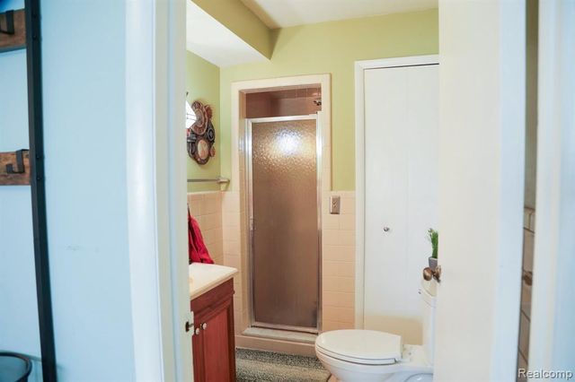37735 Santa Anna Street, Clinton Township, MI 48036