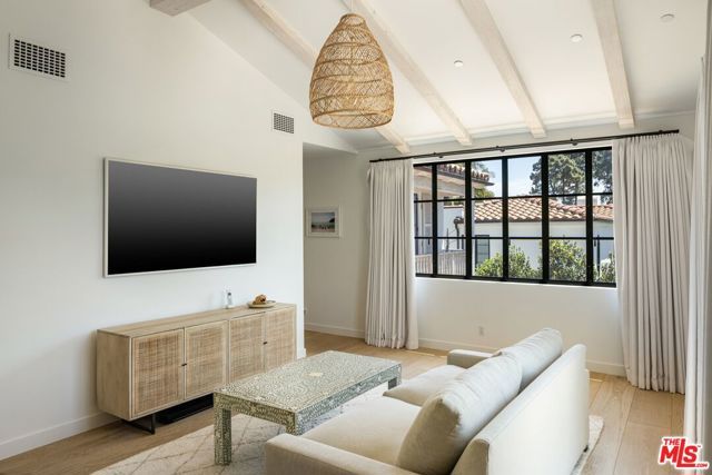 339 17th Street, Santa Monica, CA 90402