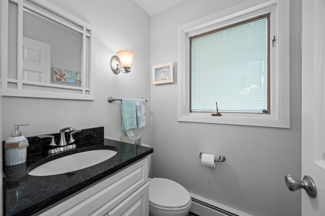 221 S Rammer Avenue, Arlington Heights, IL 60004