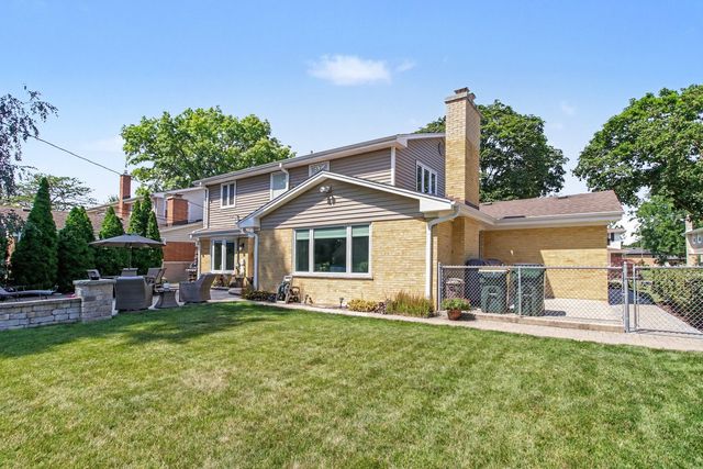 221 S Rammer Avenue, Arlington Heights, IL 60004