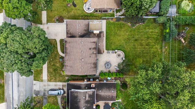 221 S Rammer Avenue, Arlington Heights, IL 60004
