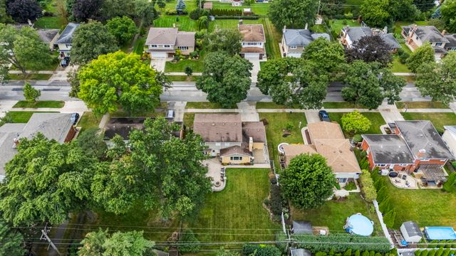 221 S Rammer Avenue, Arlington Heights, IL 60004