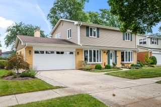 221 S Rammer Avenue, Arlington Heights, IL 60004