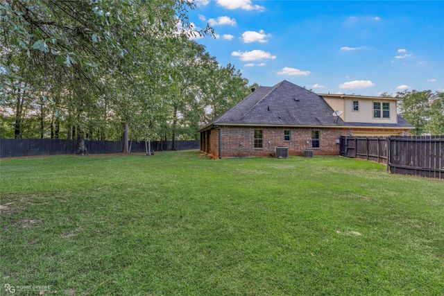 1233 Dry Creek, Haughton, LA 71037