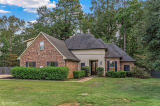 1233 Dry Creek, Haughton, LA 71037