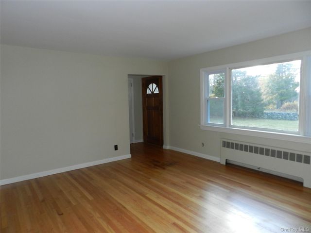 278 Lafayette Avenue, Cortlandt Manor, NY 10567