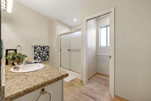 4603 S Verde Vista Street, Visalia, CA 93277