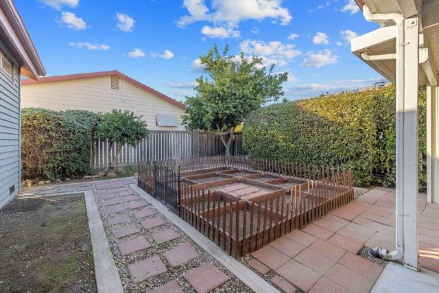 4603 S Verde Vista Street, Visalia, CA 93277