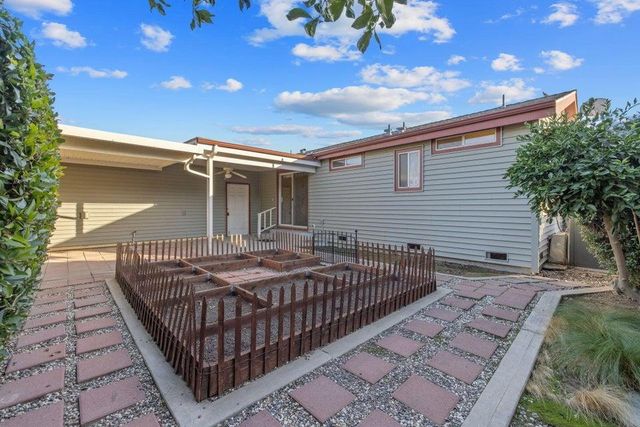 4603 S Verde Vista Street, Visalia, CA 93277