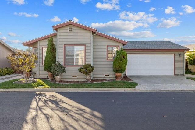 4603 S Verde Vista Street, Visalia, CA 93277