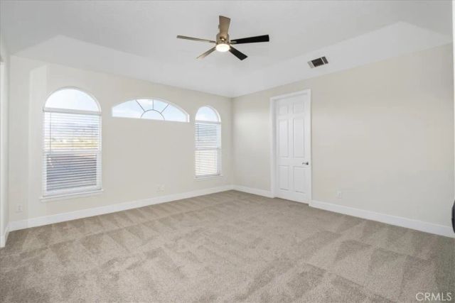 1485 La Mesa, Phelan, CA 92371
