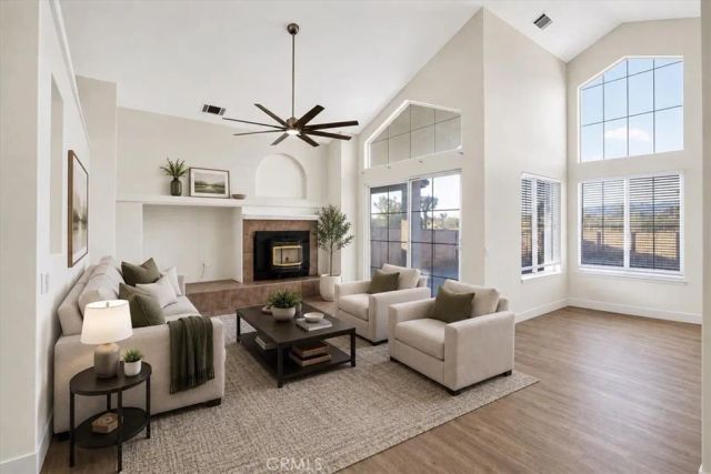 1485 La Mesa, Phelan, CA 92371